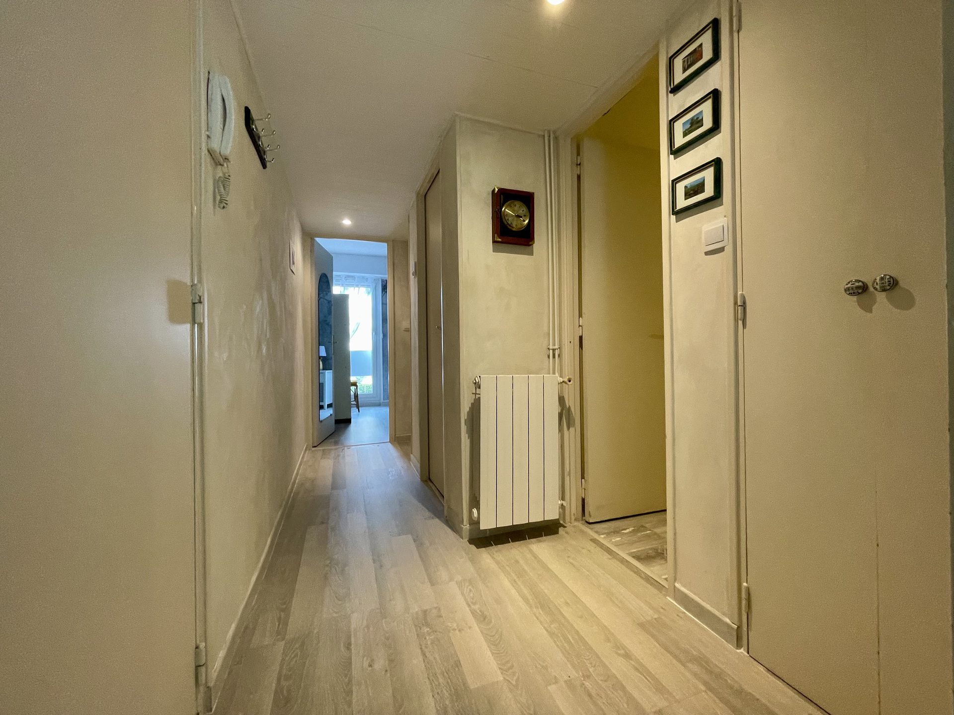 _lv_images__lot_0000000176_10_18380000