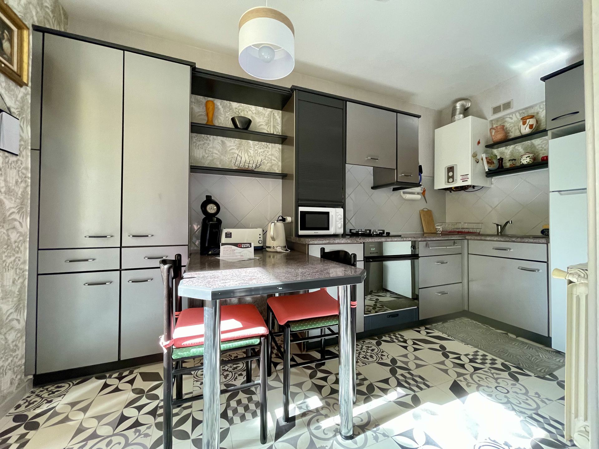 _lv_images__lot_0000000176_13_18380003