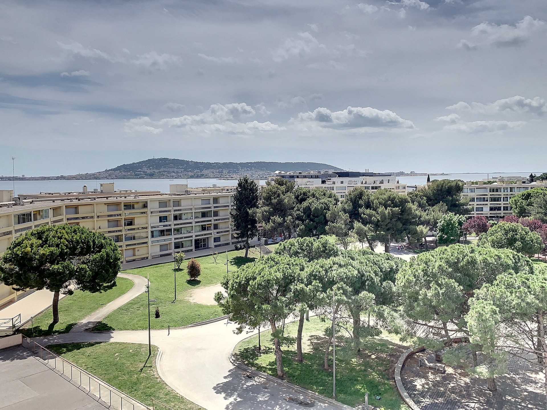 _lv_images__lot_0000000184_09_19155770