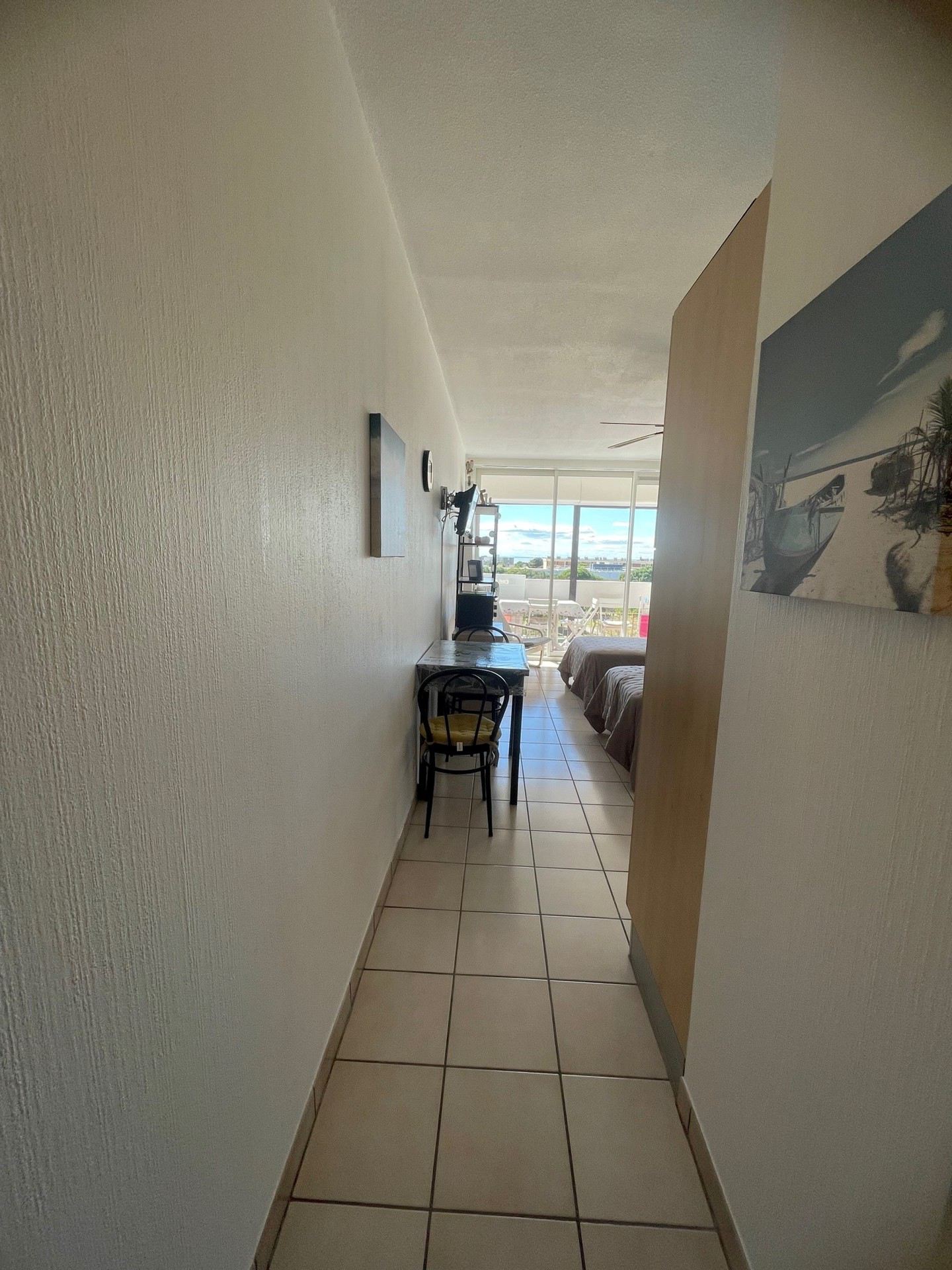 _lv_images__lot_0000000184_14_18110151