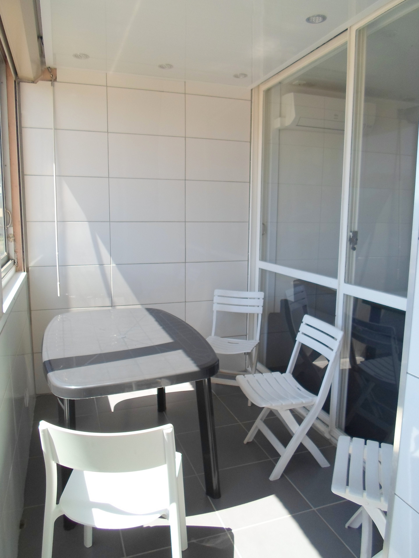 _lv_images__lot_0000000189_10_18433075