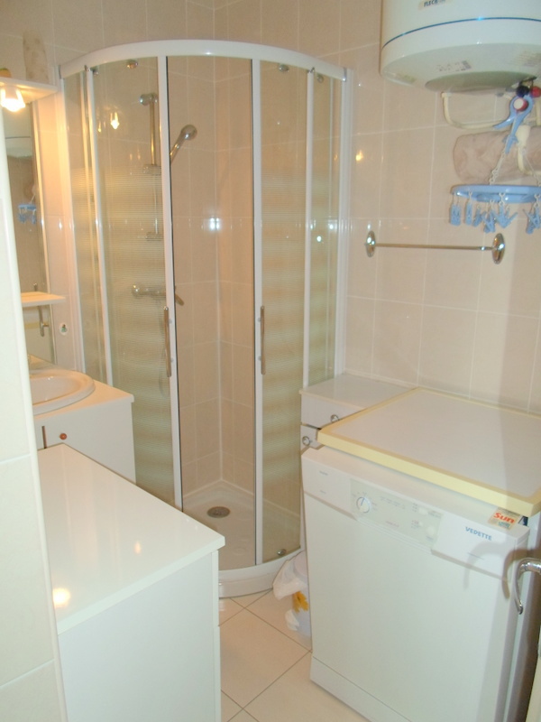 _lv_images__lot_0000000200_09_18960985