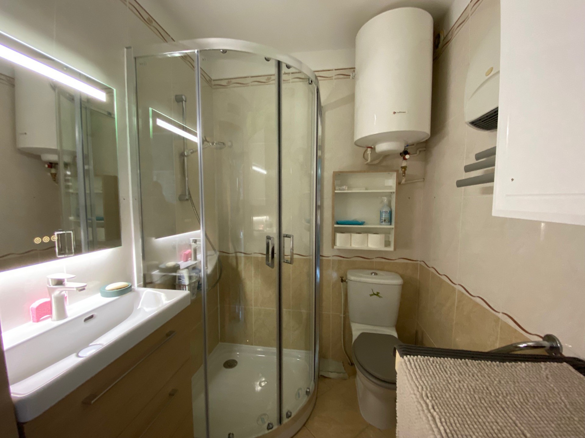 _lv_images__lot_0000000221_06_19312409