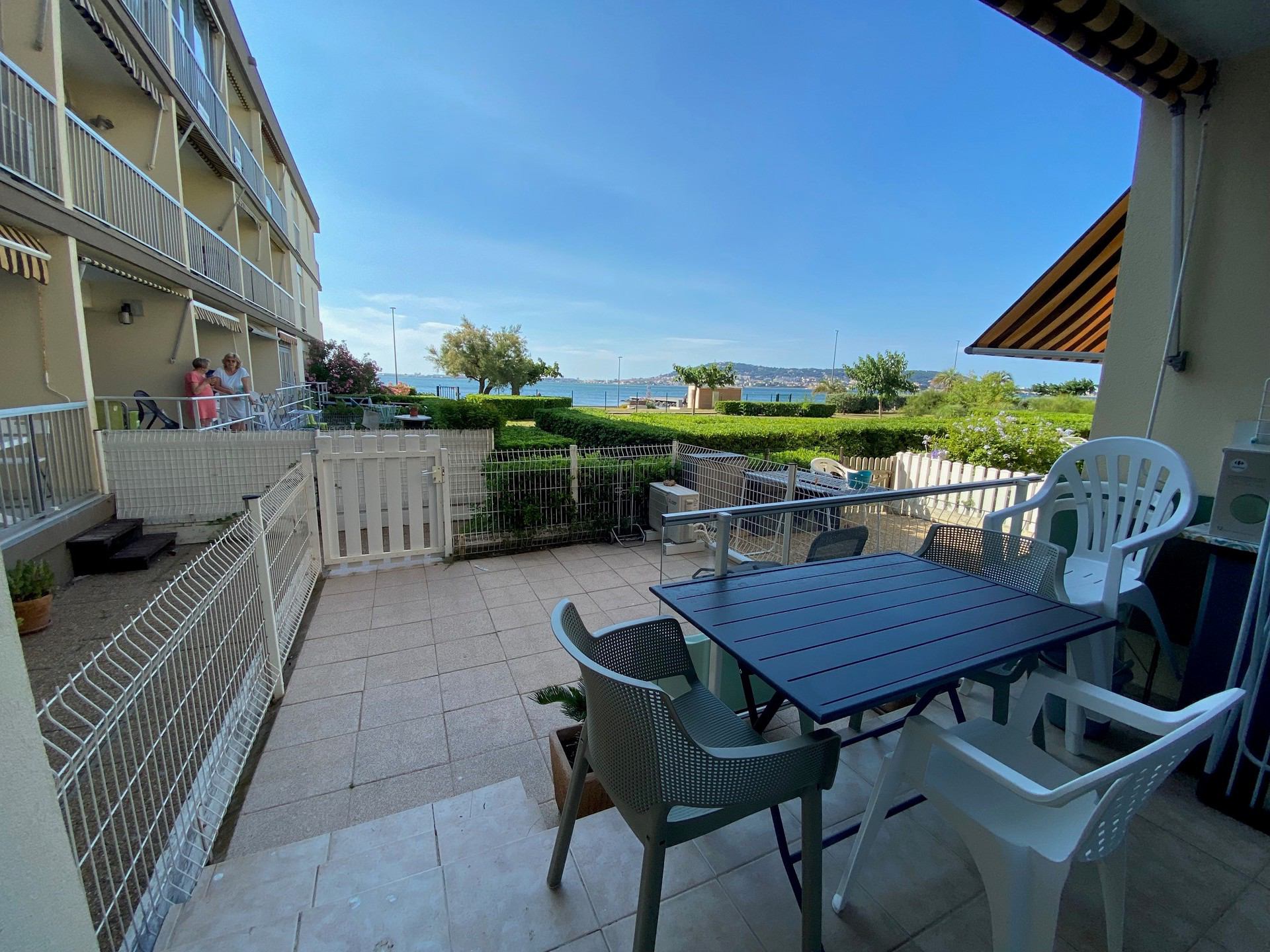 _lv_images__lot_0000000221_10_18840059