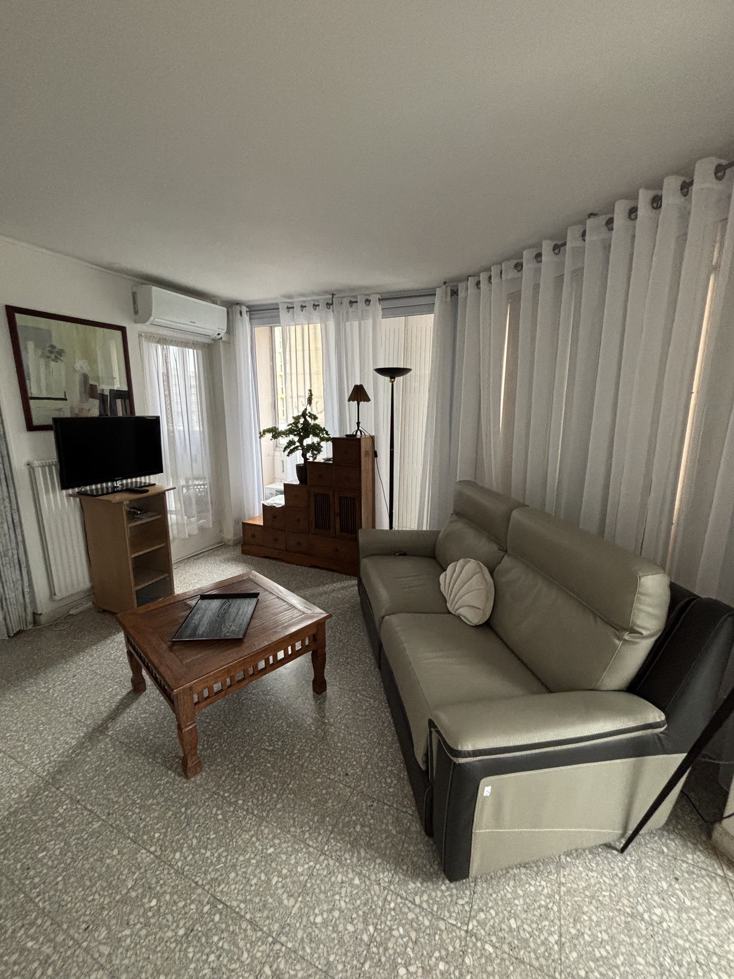 _lv_images__lot_0000000227_03_18116813