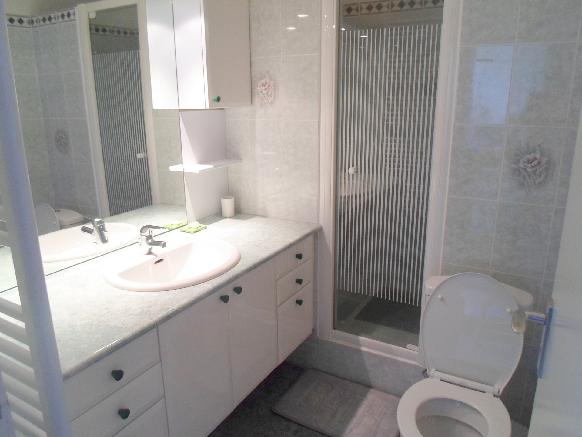 _lv_images__lot_0000000227_11_18699356