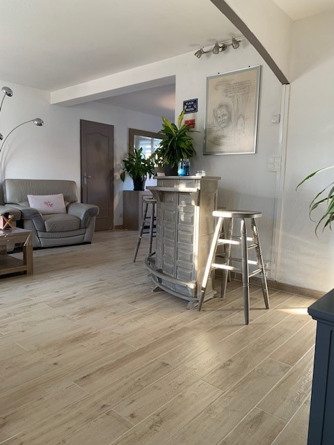 _lv_images__lot_0000000301_04_18960221