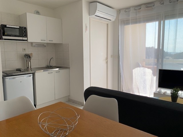 _lv_images__lot_0000000303_04_19022648