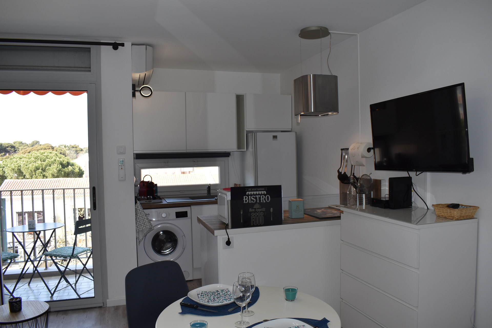 _lv_images__lot_0000000318_01_19270066