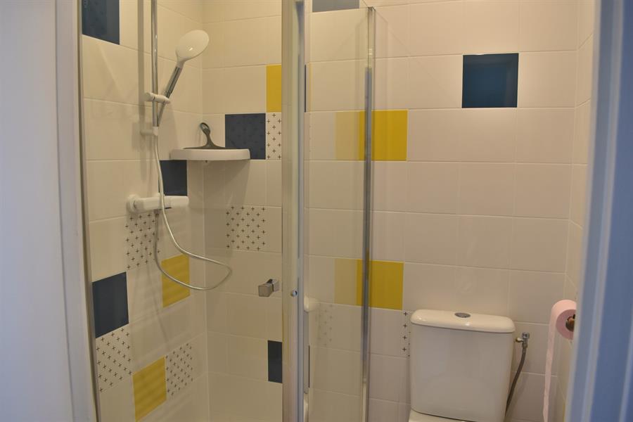 _lv_images__lot_0000000318_09_19270074