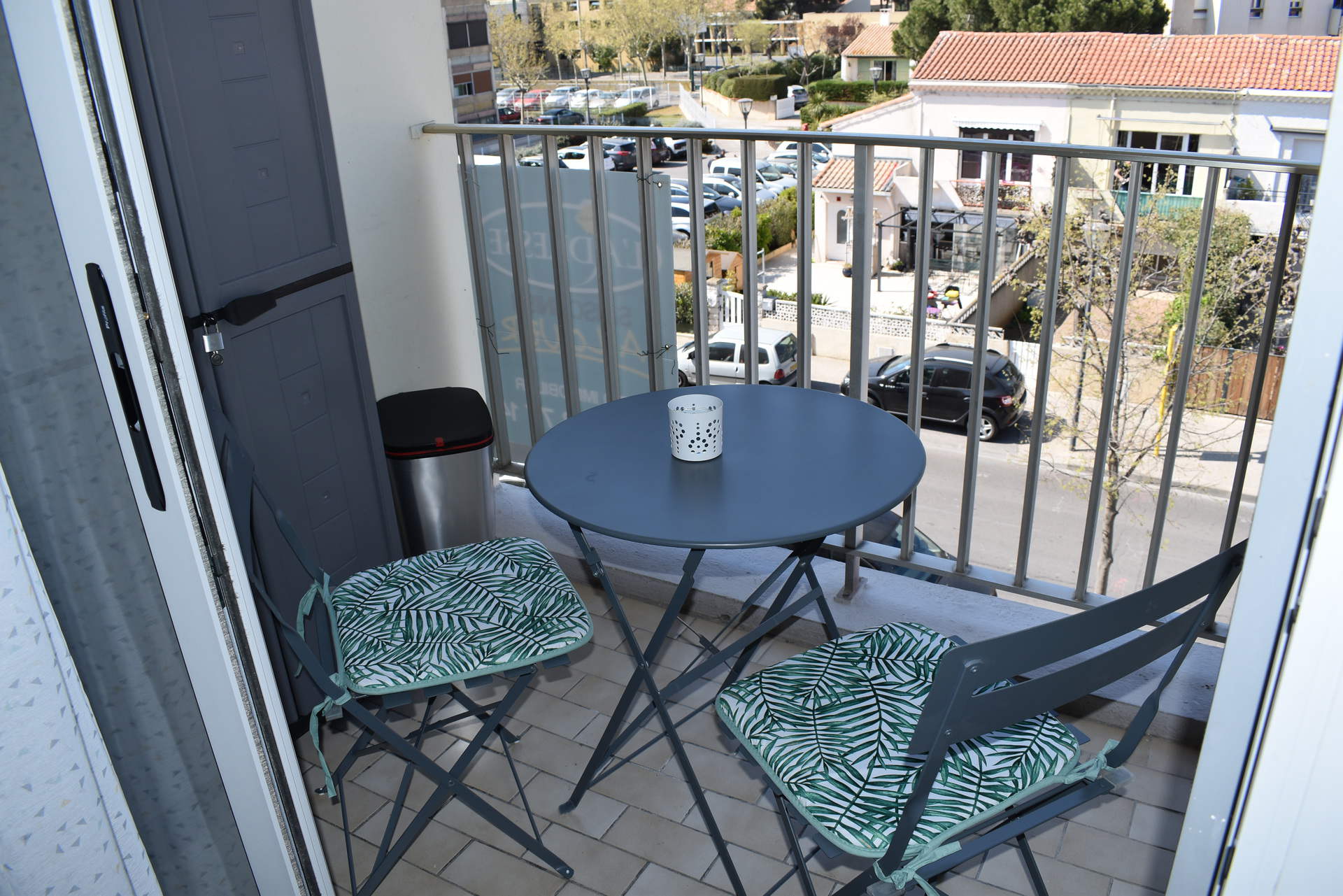 _lv_images__lot_0000000318_11_18600479