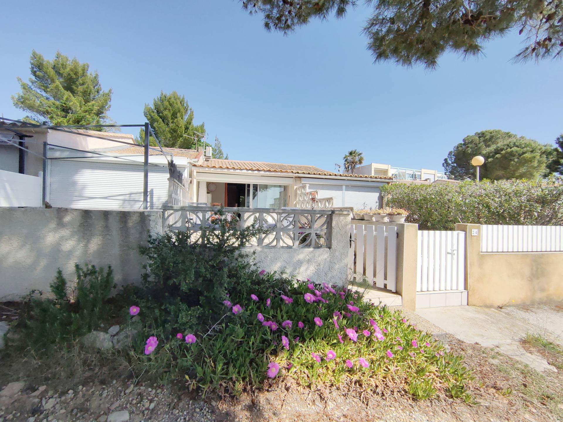 _lv_images__lot_0000000325_16_18967002