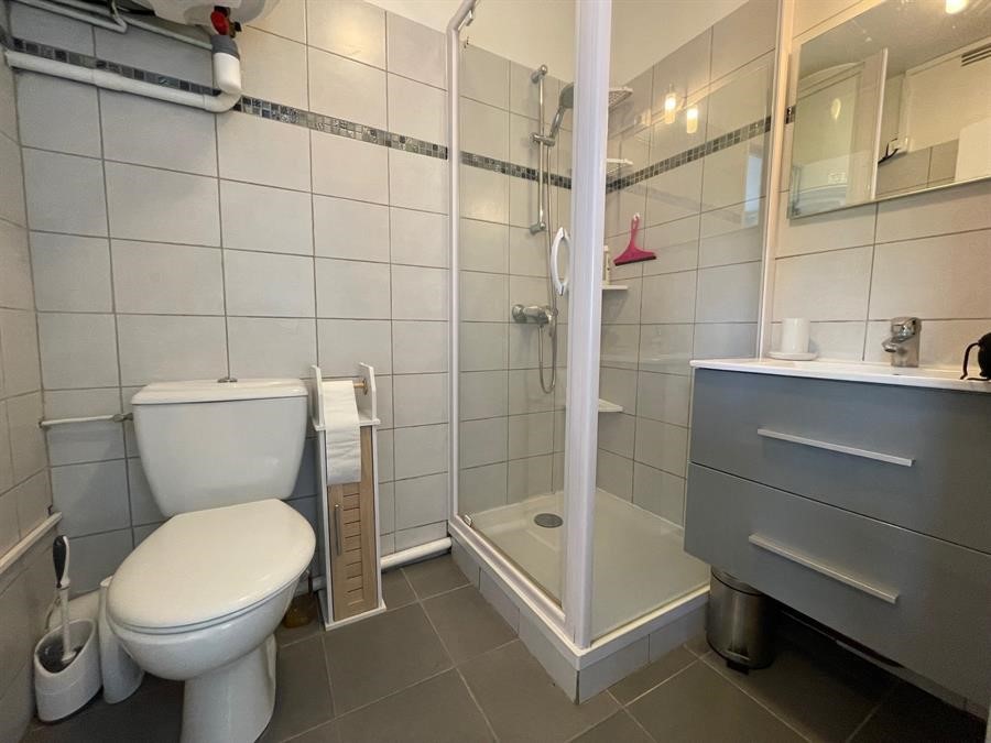 _lv_images__lot_0000000329_07_18103212