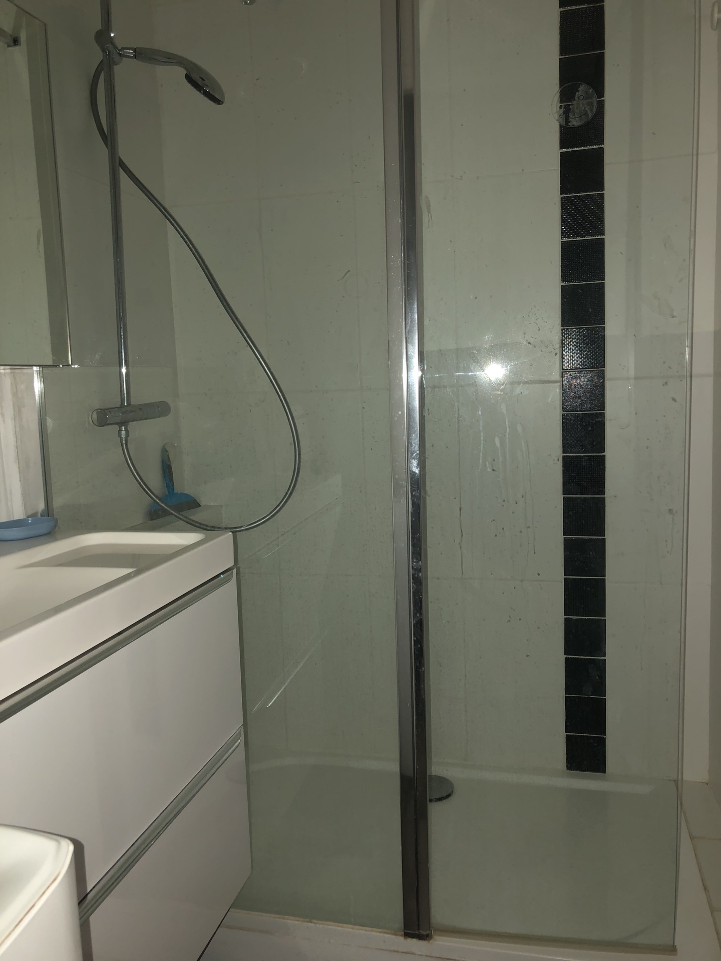 _lv_images__lot_0000000332_13_18117883