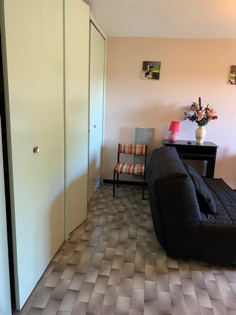 _lv_images__lot_0000000333_03_19156207