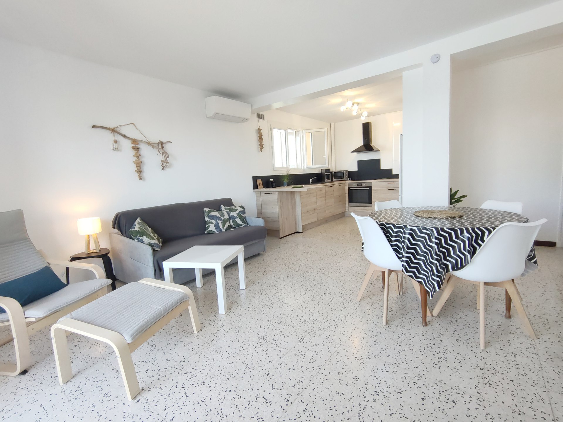 _lv_images__lot_0000000335_01_18846426