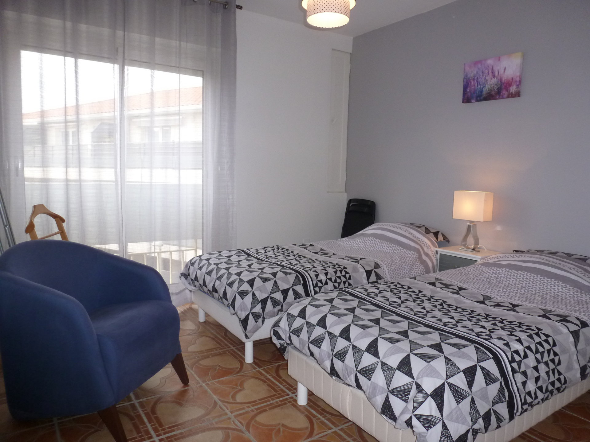 _lv_images__lot_0000000341_06_18699533