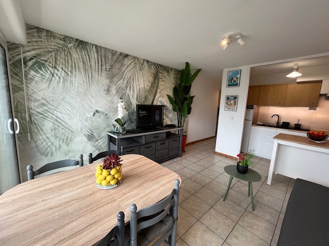 _lv_images__lot_0000000352_02_18117607