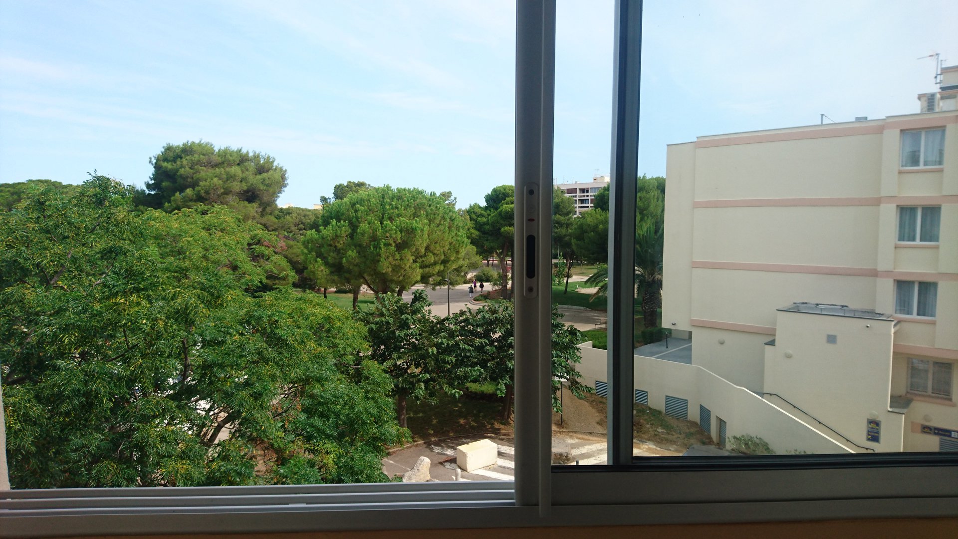 _lv_images__lot_0000000352_11_18117616