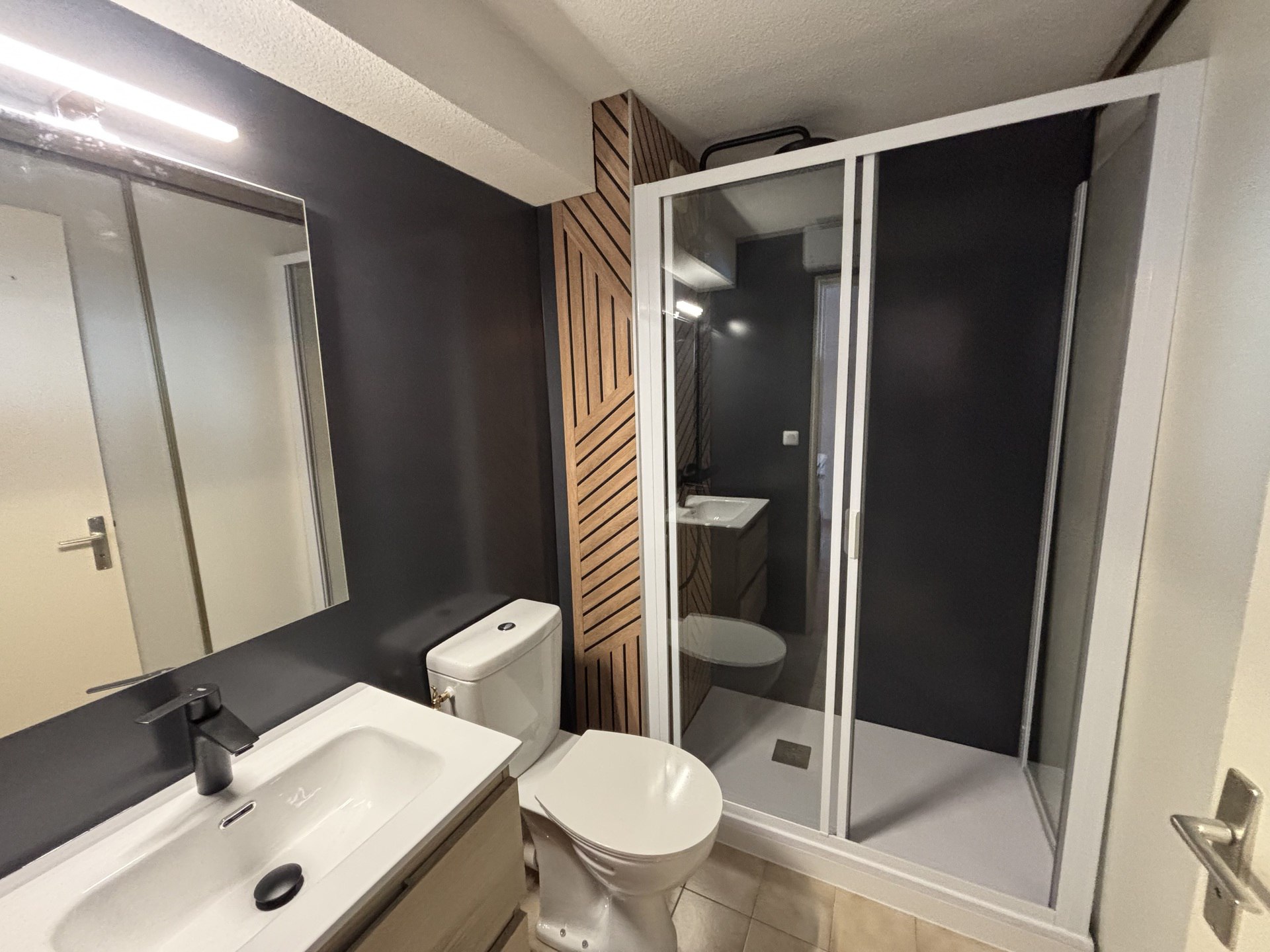 _lv_images__lot_0000000379_09_19127914