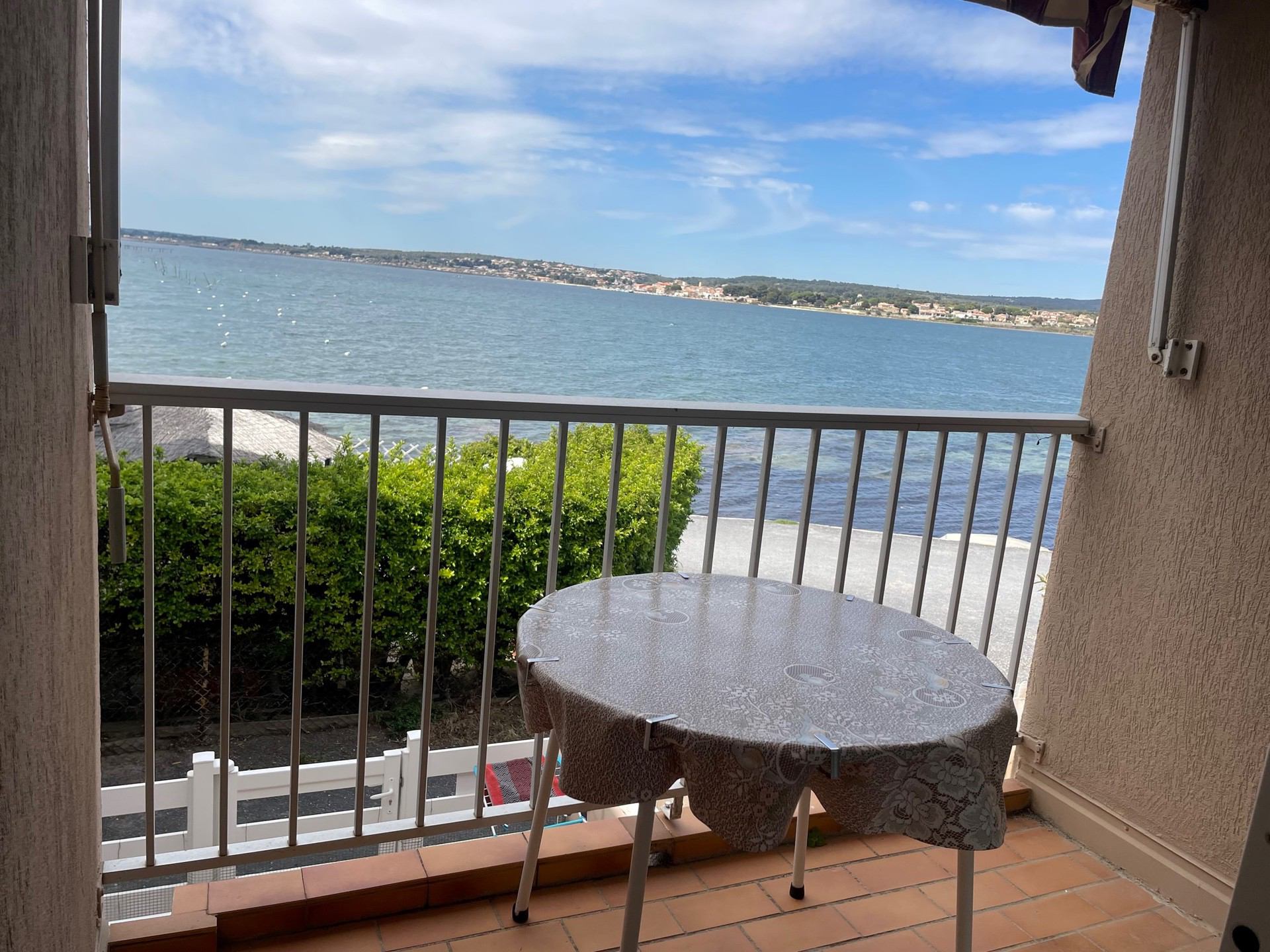 _lv_images__lot_0000000379_14_18110471