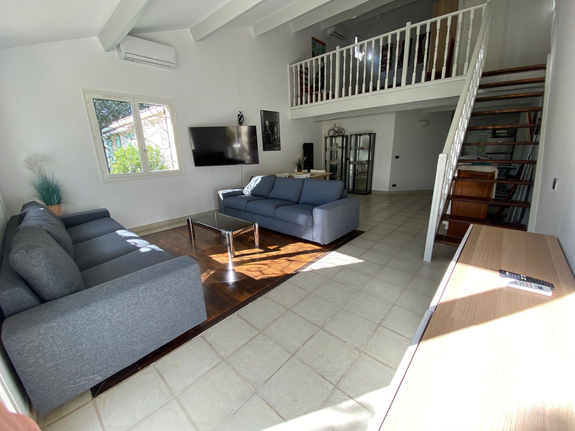 _lv_images__lot_0000000388_01_18960386