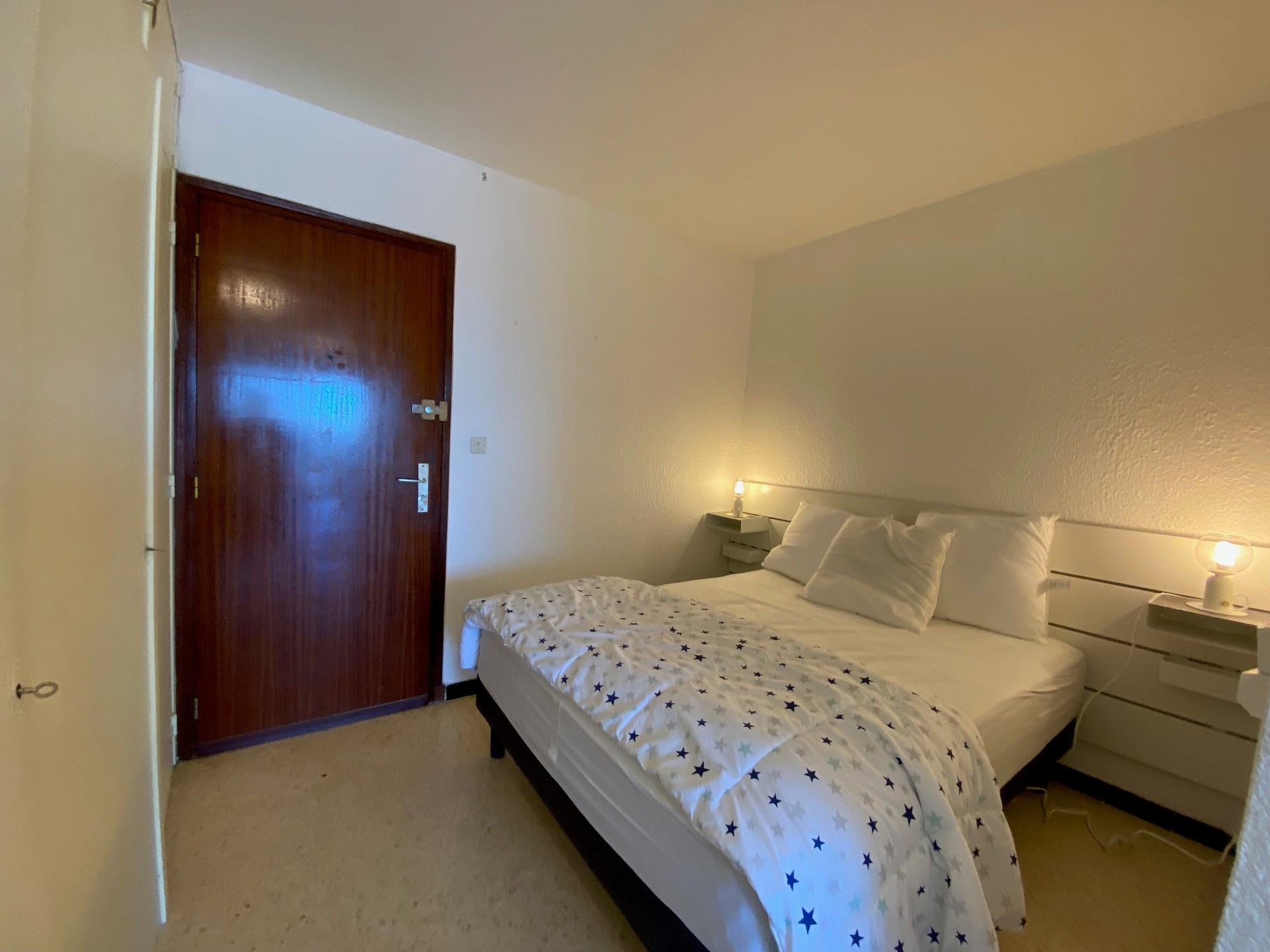 _lv_images__lot_0000000390_01_18960967