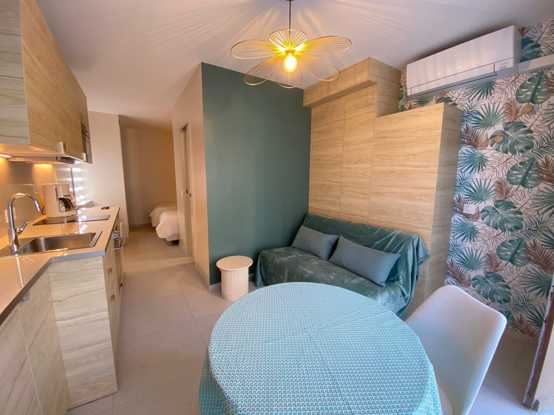 _lv_images__lot_0000000395_10_18960282