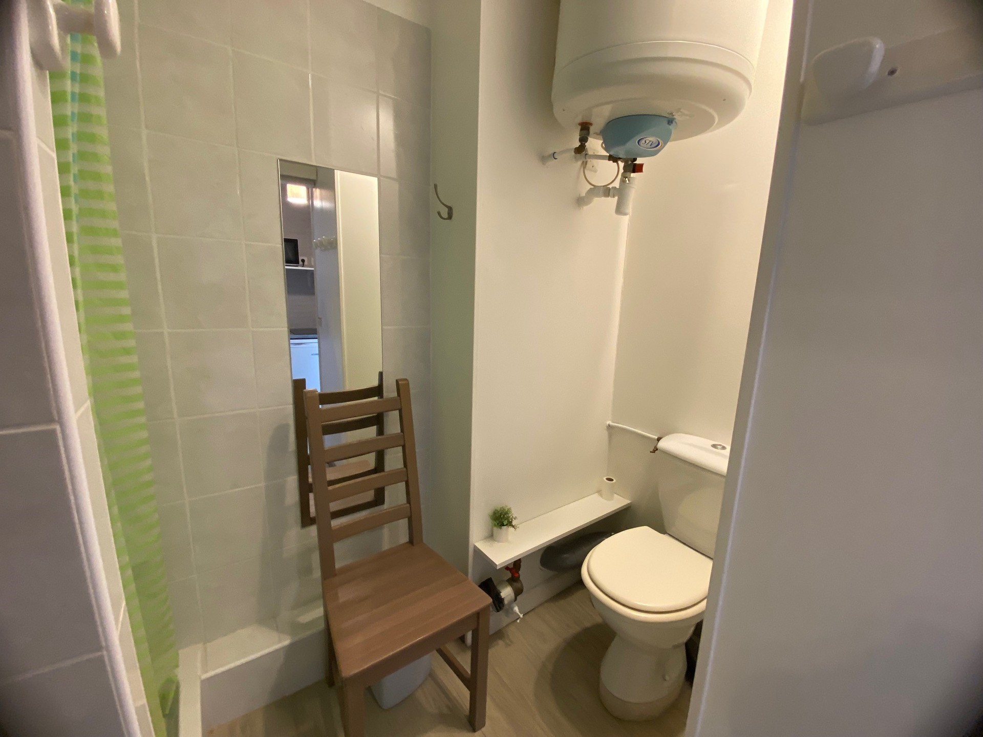 _lv_images__lot_0000000405_04_18750976