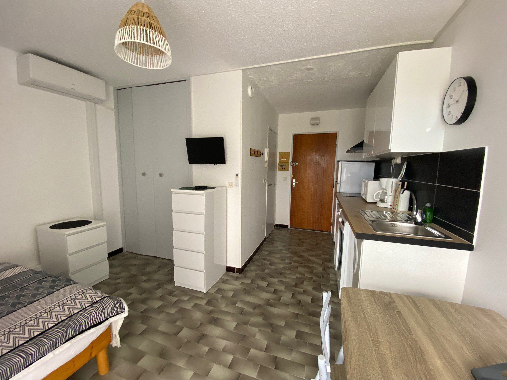 _lv_images__lot_0000000408_06_18959931