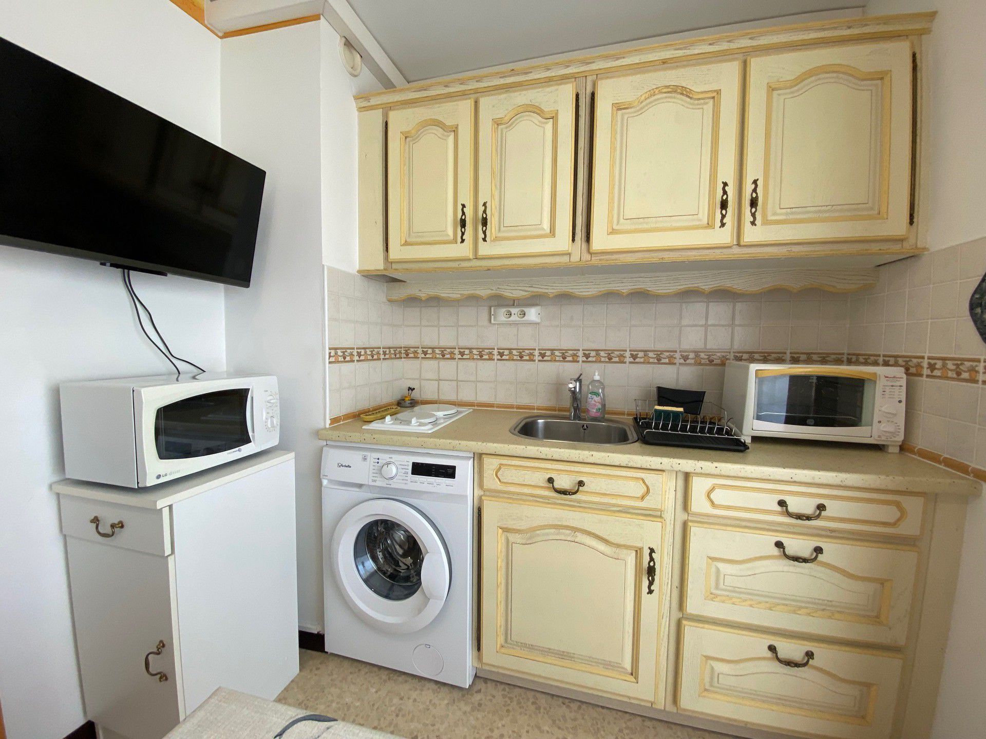 _lv_images__lot_0000000409_05_19023447