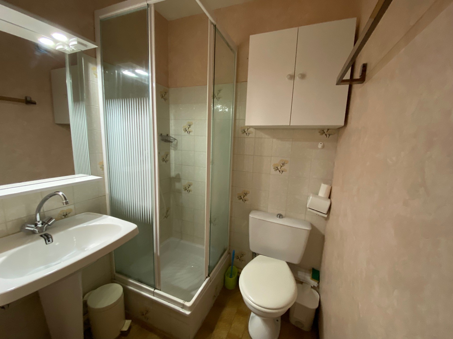 _lv_images__lot_0000000420_03_19128309