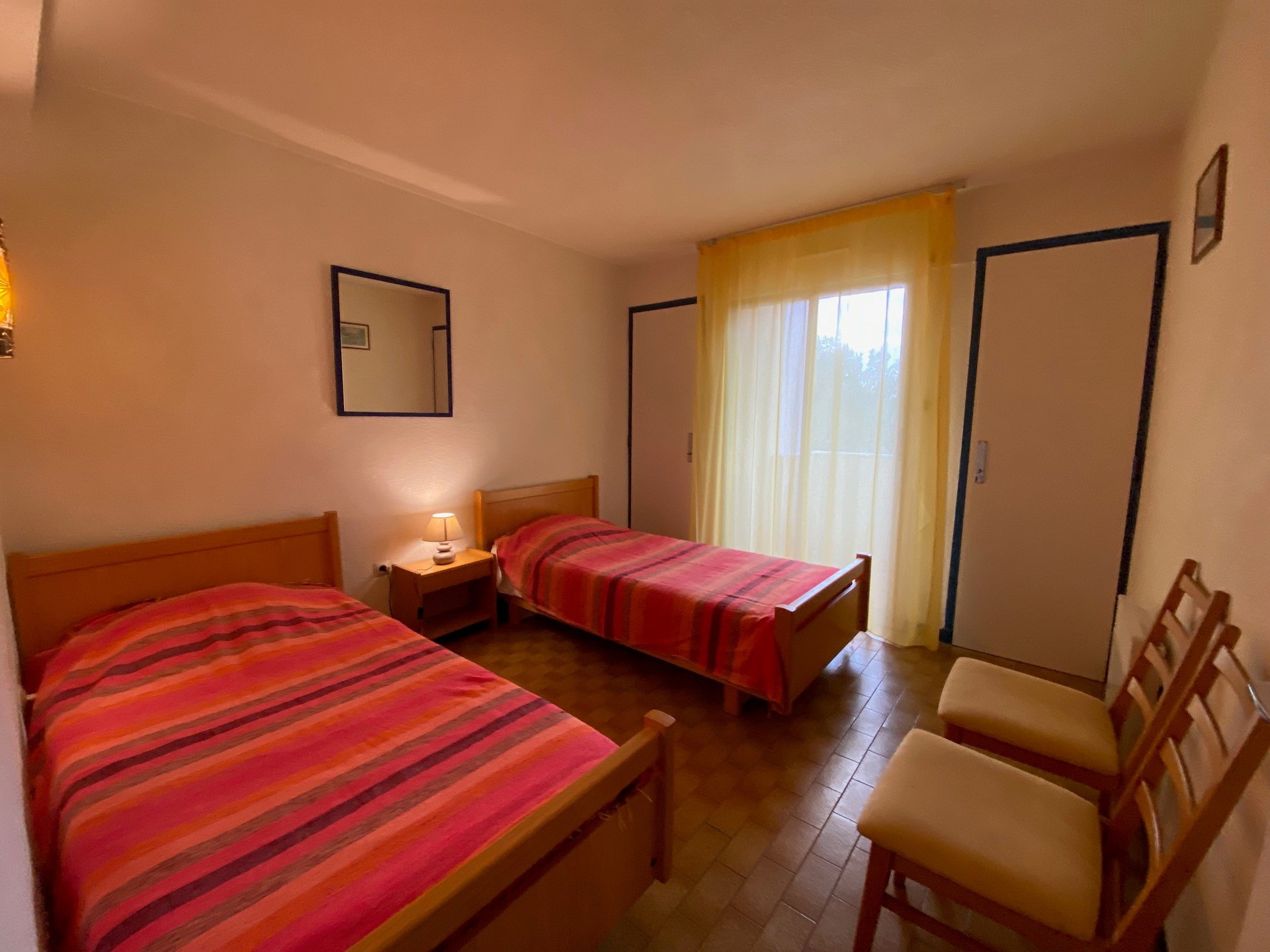 _lv_images__lot_0000000420_04_19198185