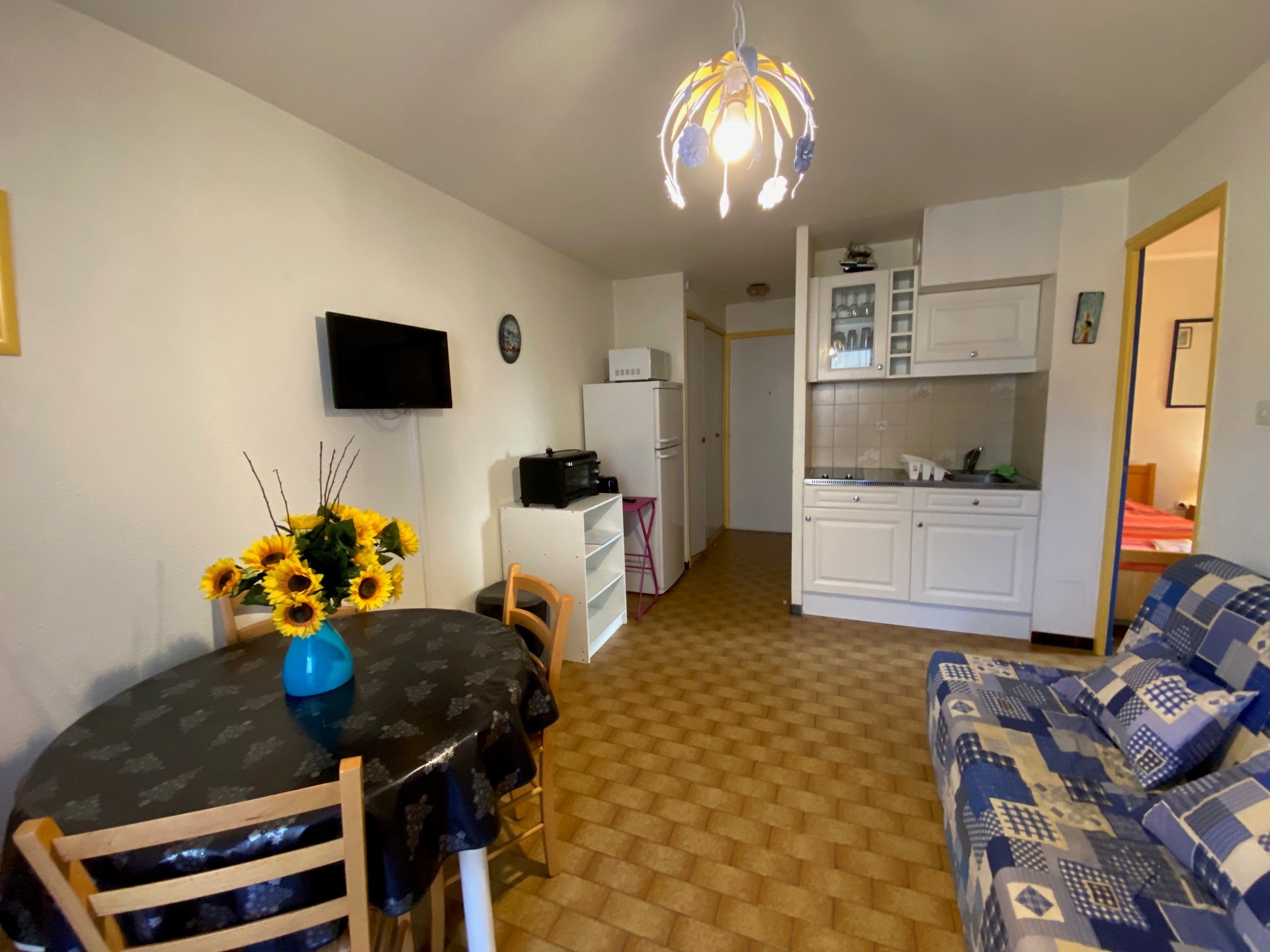 _lv_images__lot_0000000420_08_19198189