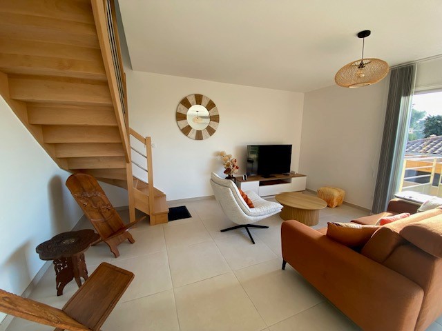 _lv_images__lot_0000000421_03_19022332