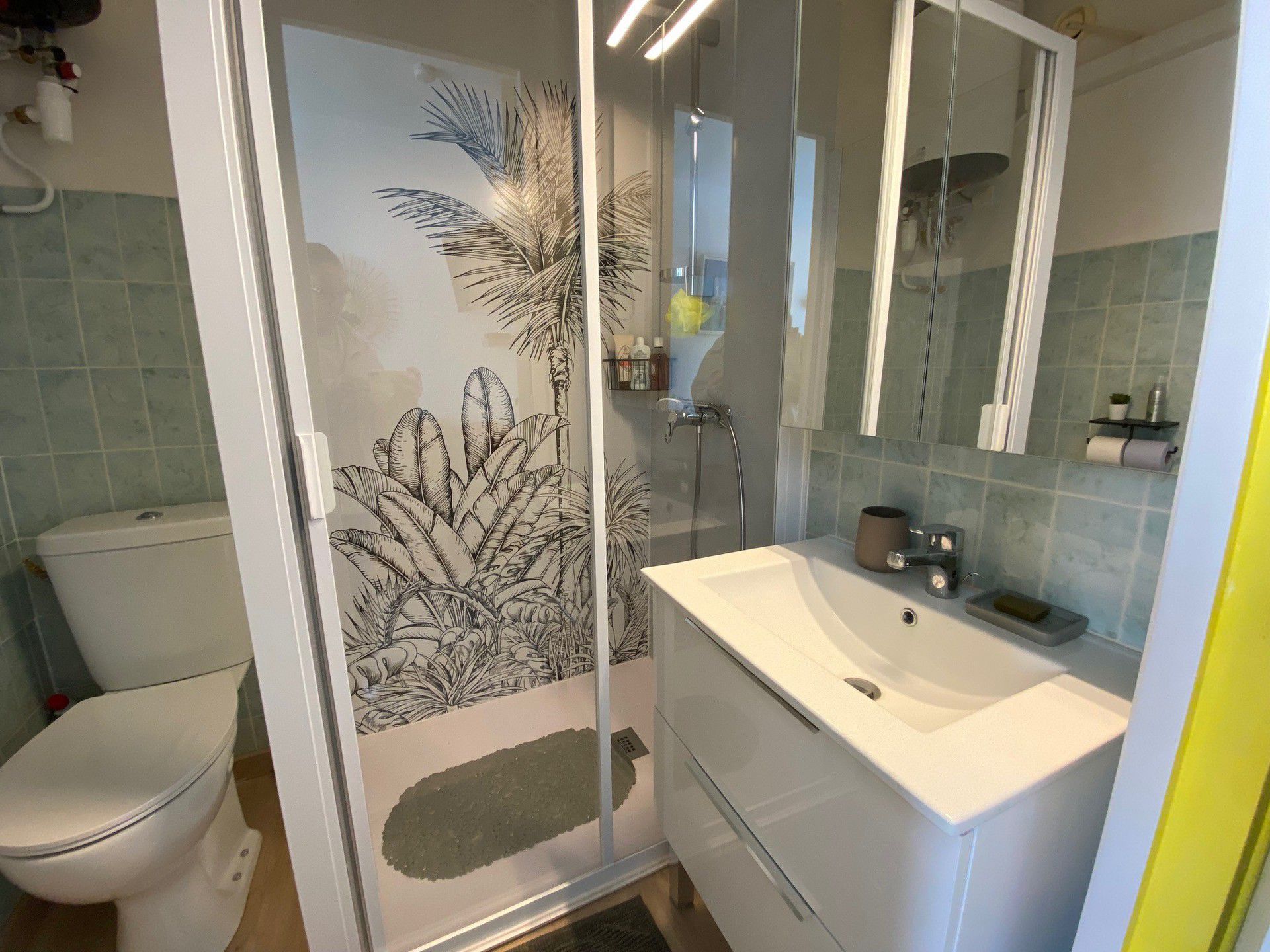 _lv_images__lot_0000000439_02_18110242