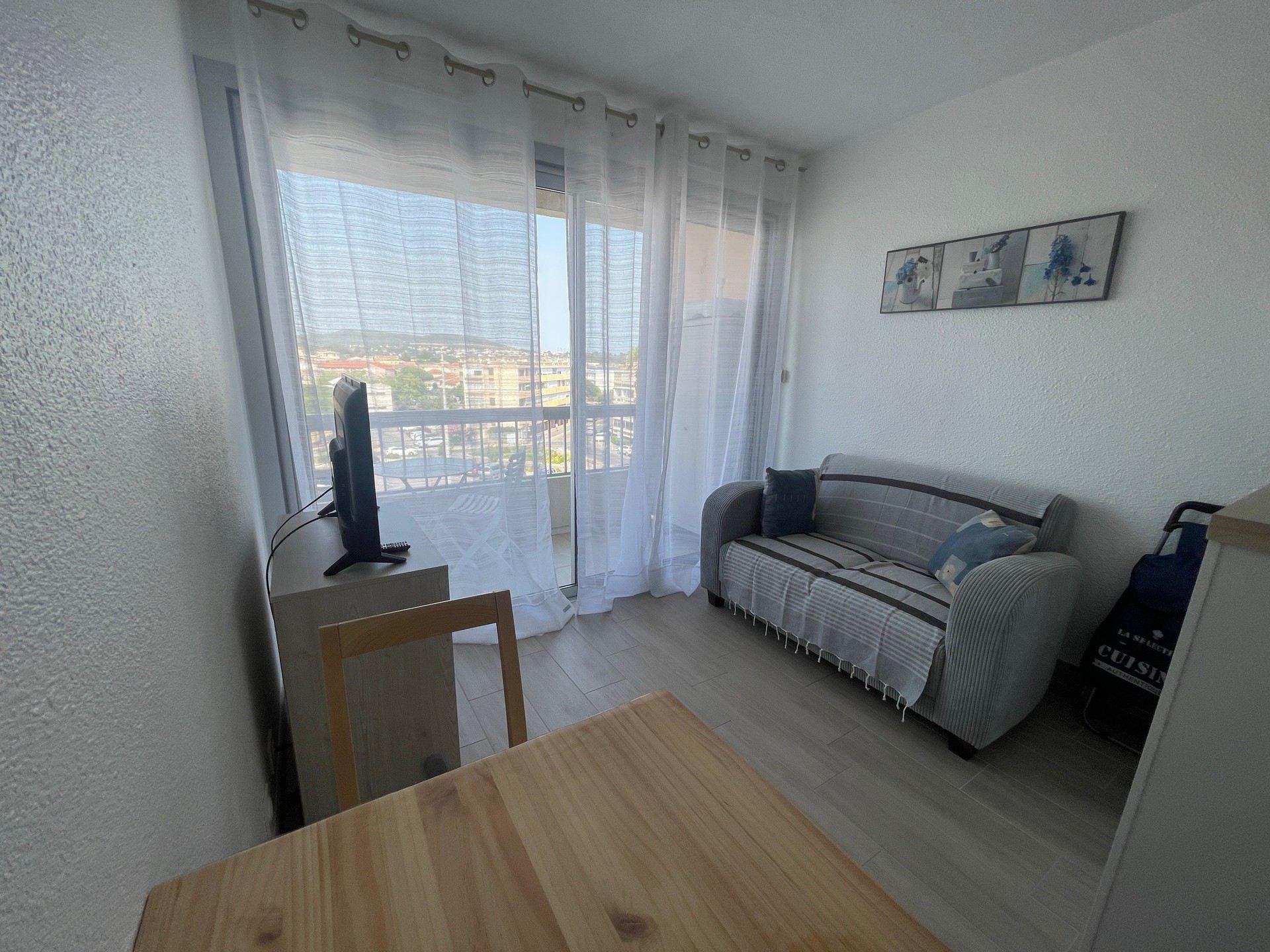 _lv_images__lot_0000000444_05_18847001