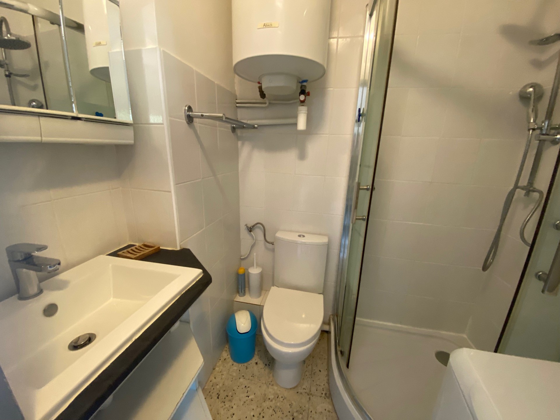 _lv_images__lot_0000000452_06_18425668