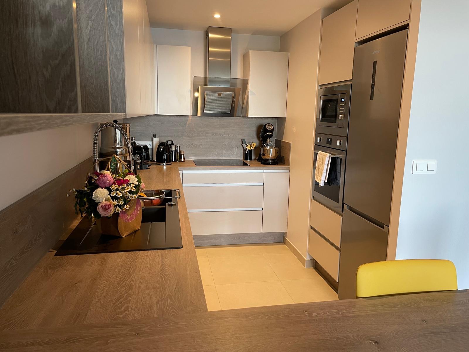 _lv_images__lot_0000000458_03_19284162