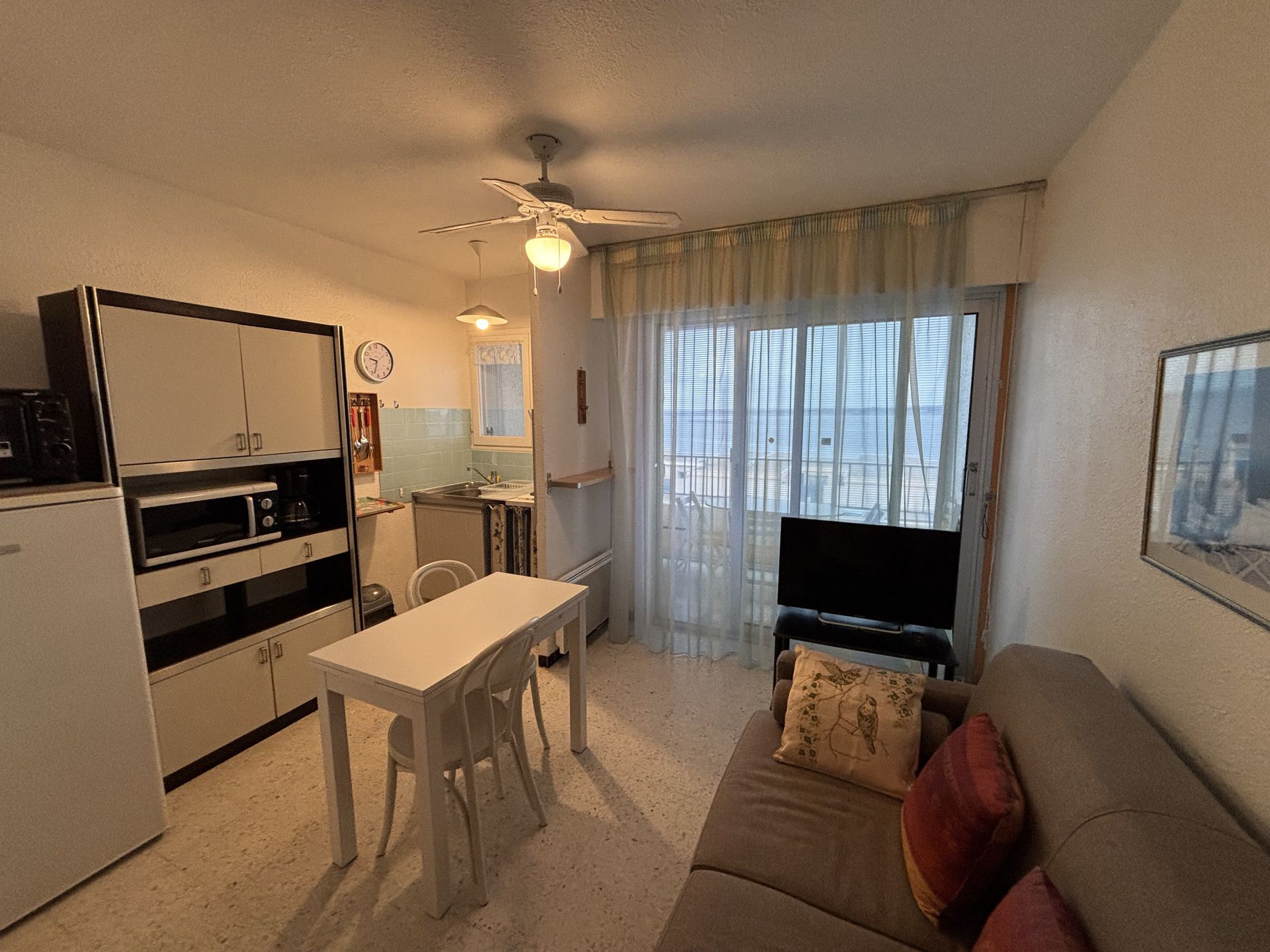 _lv_images__lot_0000000468_02_18973741