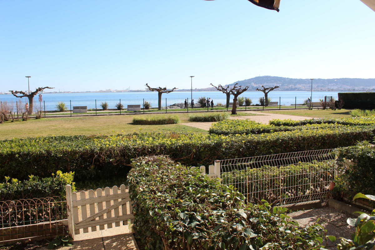 _lv_images__lot_0000000073_01_18453873