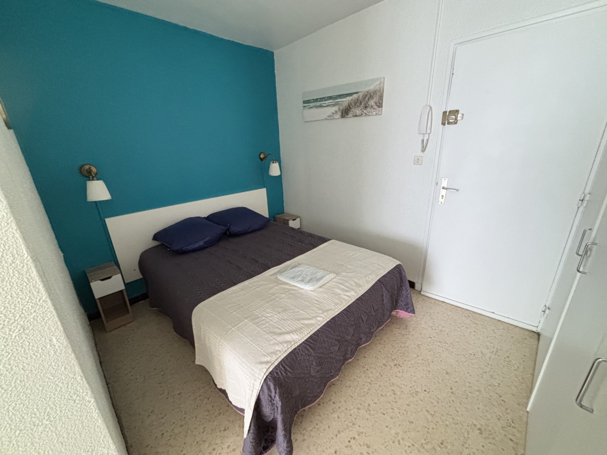 _lv_images__lot_0000000113_01_18432298