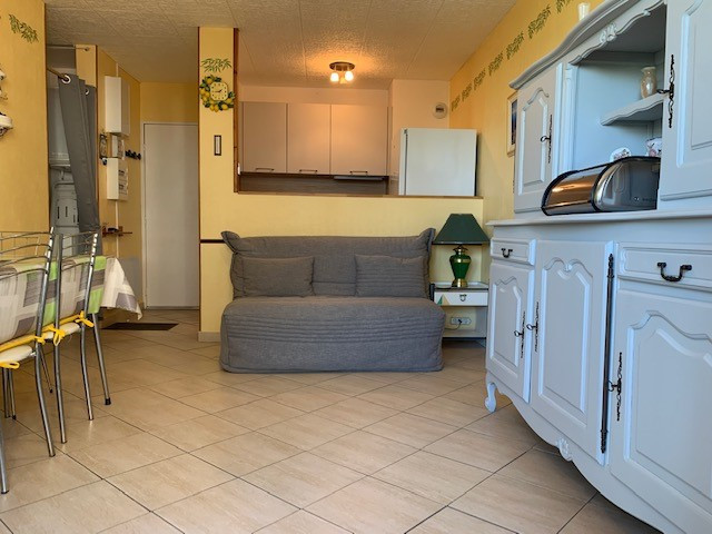 _lv_images__lot_0000000192_01_19465952
