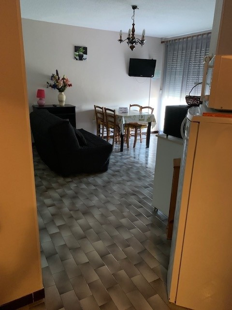 _lv_images__lot_0000000333_01_19271267