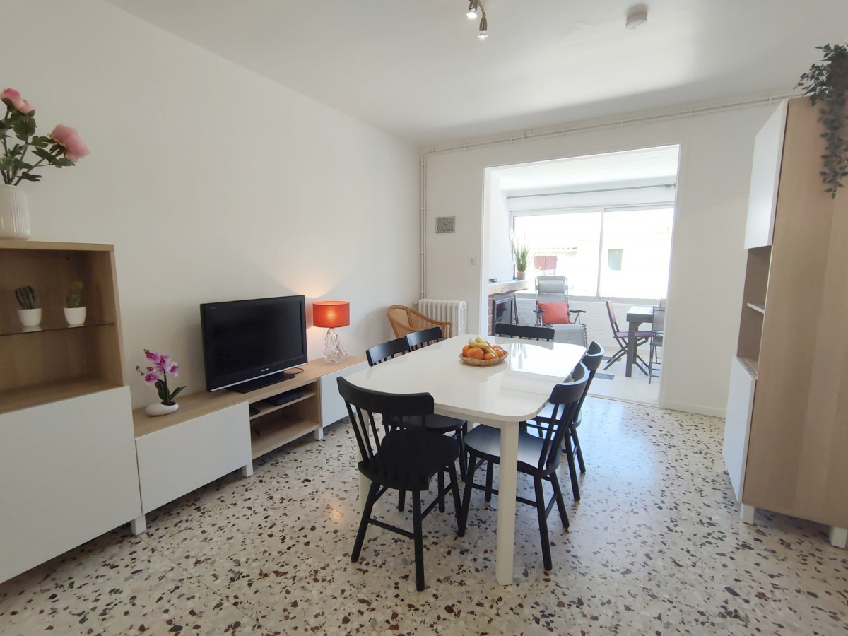 _lv_images__lot_0000000348_01_18960191