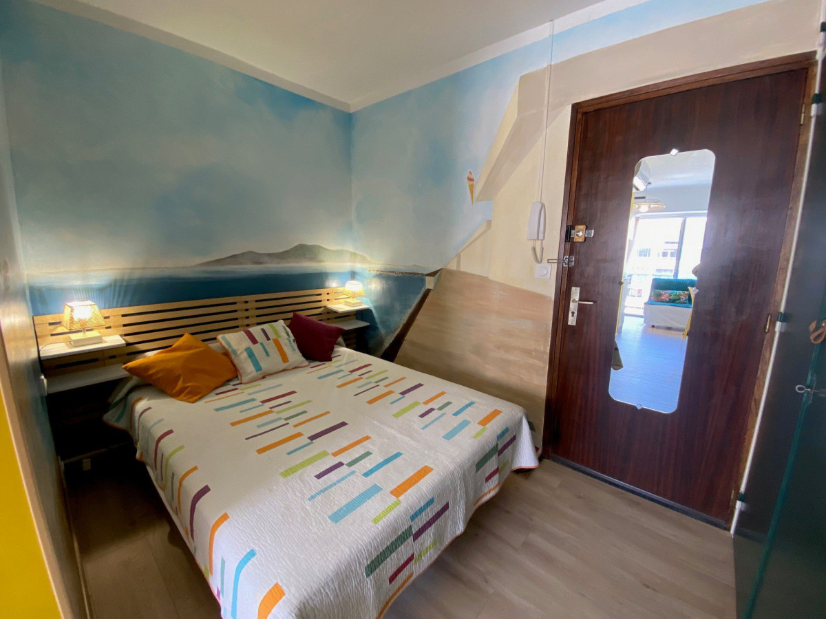 _lv_images__lot_0000000439_01_19284016