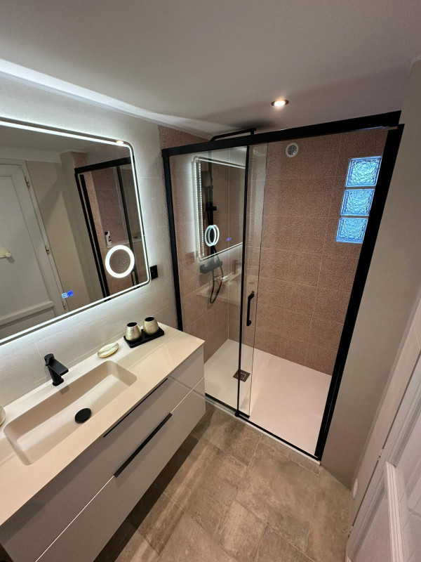 LOCATION BALARUC LES BAINS LES ARBOUSIERS DE THAU CHAMBE CHRISTINE (26)