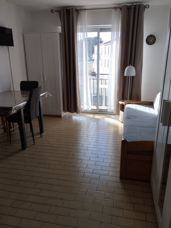 LOCATION-BALARUC-LES-BAINS-RESIDENCE-APPOLOIDE-50-RAYMOND-ISABELLE-06 (2) - © RAYMOND-ISABELLE LOCATION-BALARUC-LES-BAINS-RESIDENCE-APPOLOIDE-50-RAYMOND-ISABELLE-06 (2)