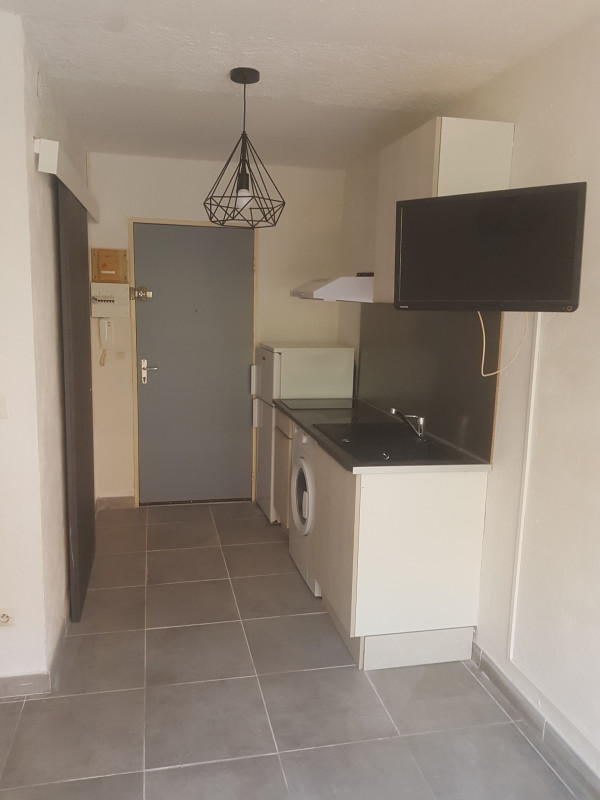 LOCATION-BALARUC-LES-BAINS-RESIDENCE-CAPRICORNE-FOUCAULT-OLIVIER
