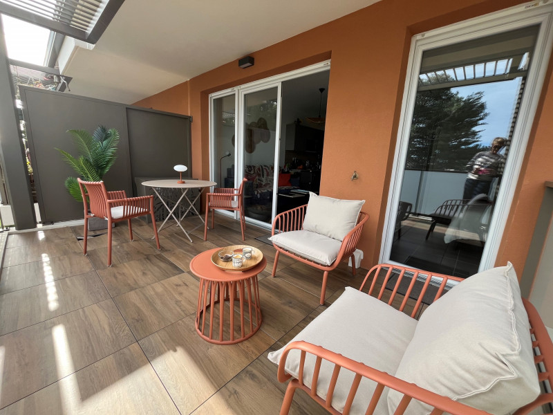 LOCATION BALARUC LES BAINS RESIDENCE TERRE D'ORIGINE BOUQUET MONIQUE